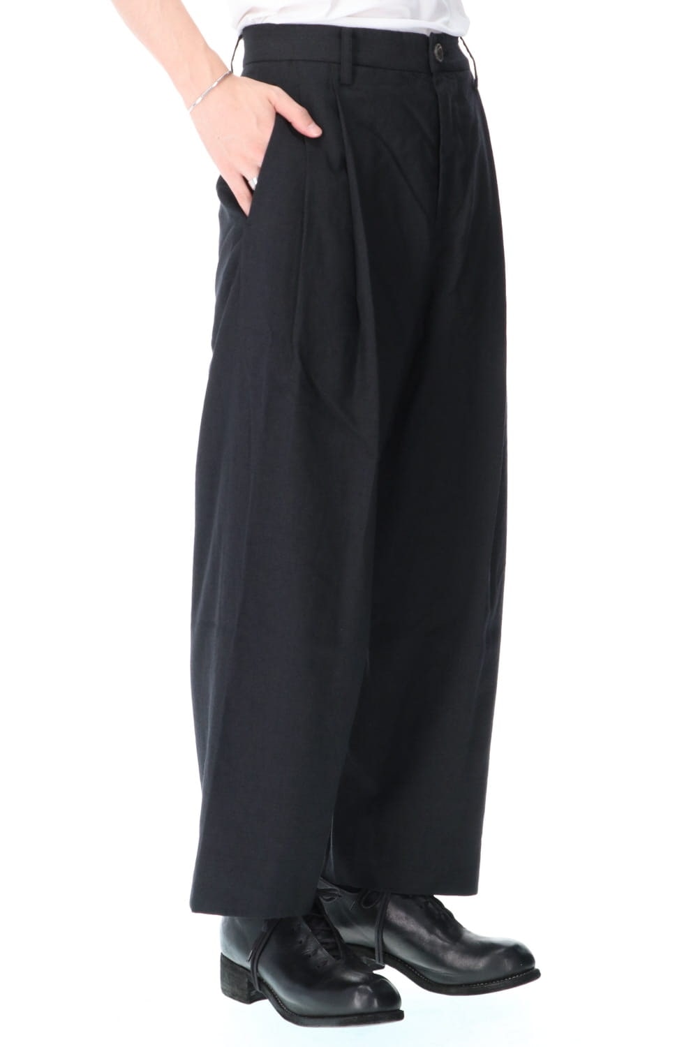 Wool Silk Tuck Wide Pants