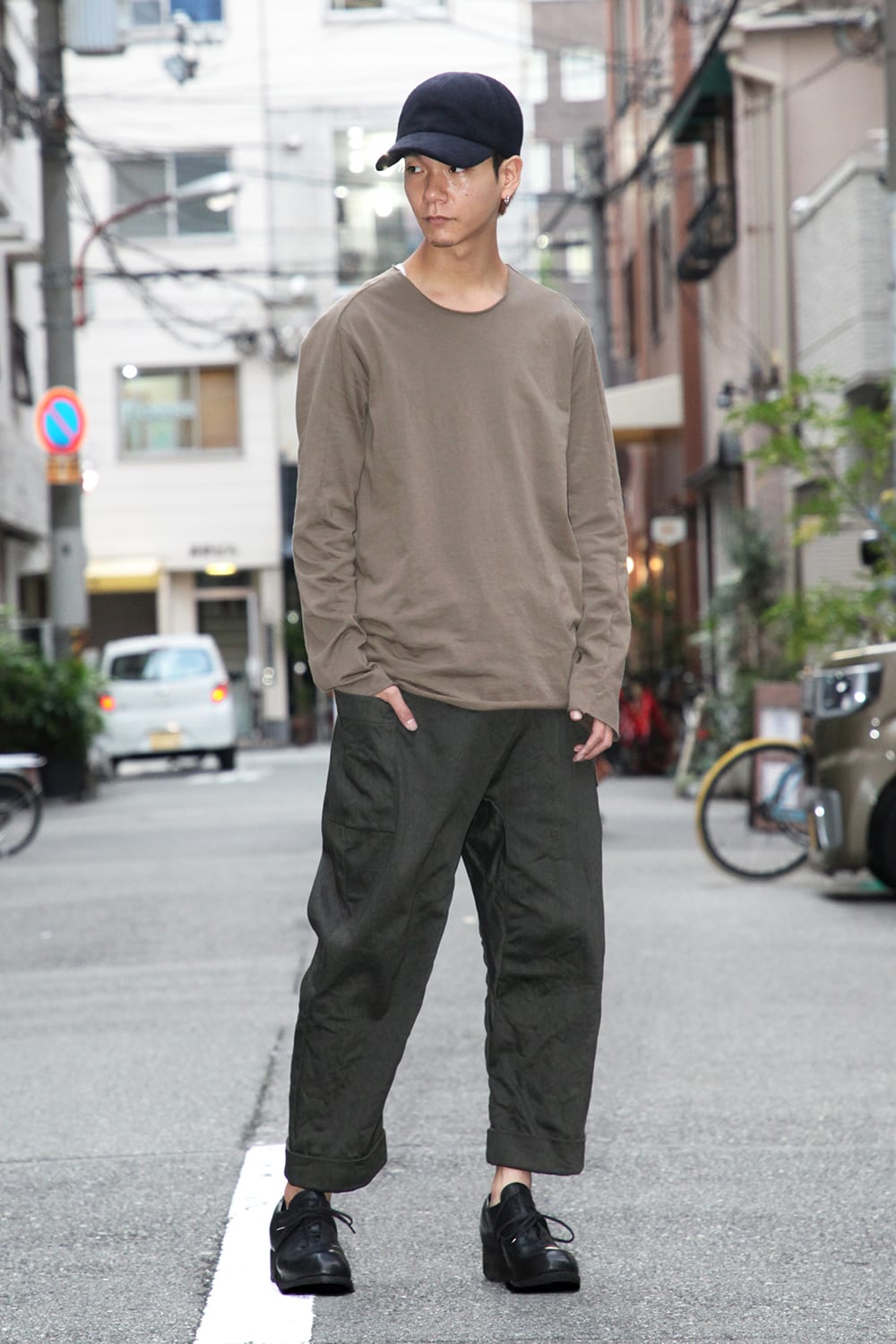 Cotton Drill Raised Back Cropped Pants Khaki