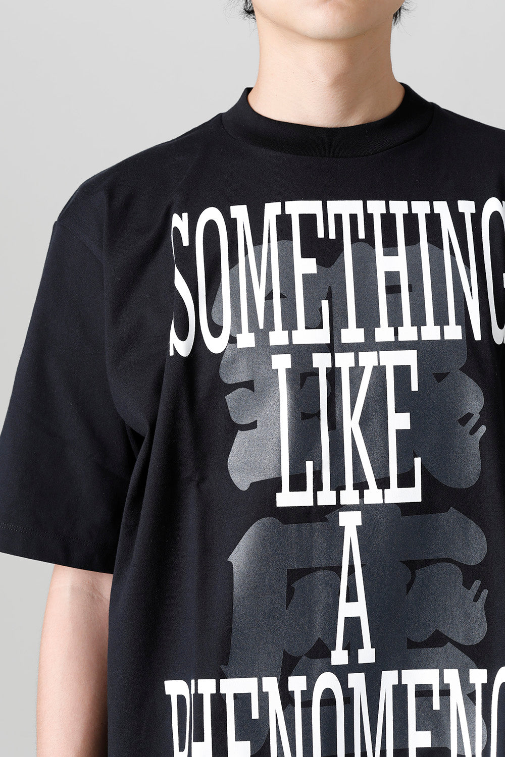 SOMETHING LIKE A PHENOMENON GINZA Tee Black