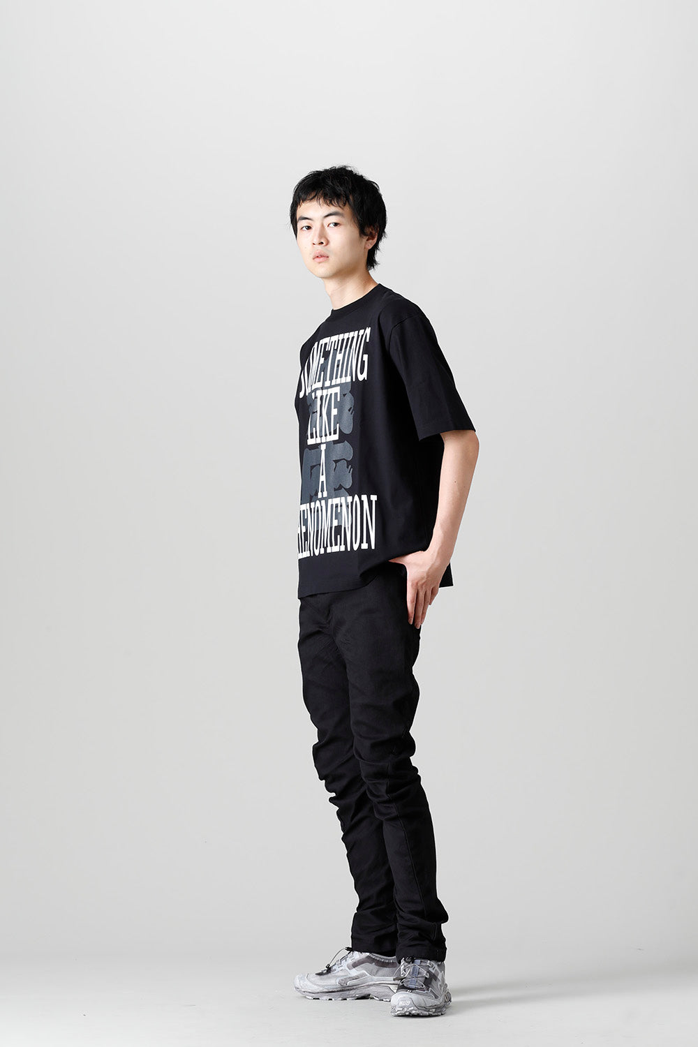 SOMETHING LIKE A PHENOMENON GINZA Tee Black