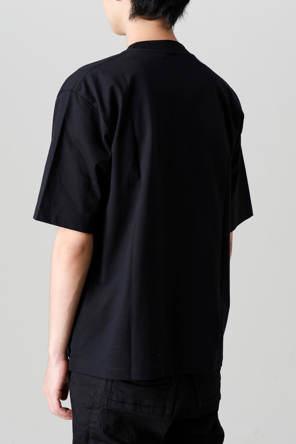 SOMETHING LIKE A PHENOMENON GINZA Tee Black