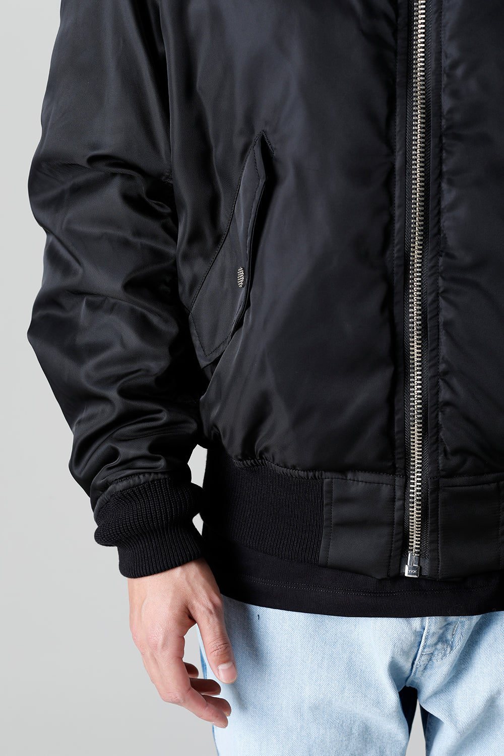 ループ MA-1 ブラック