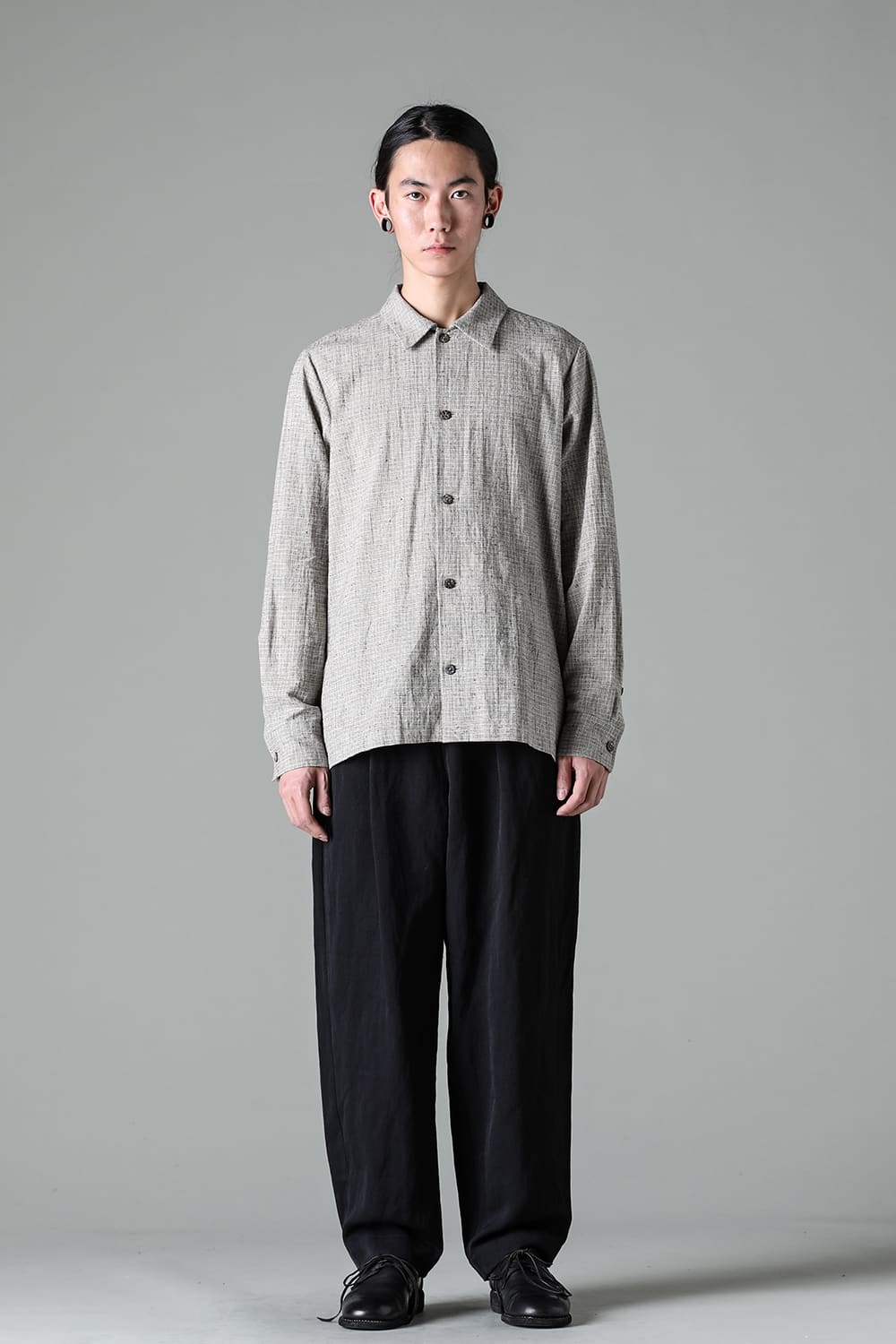 plain shirt light color check - A