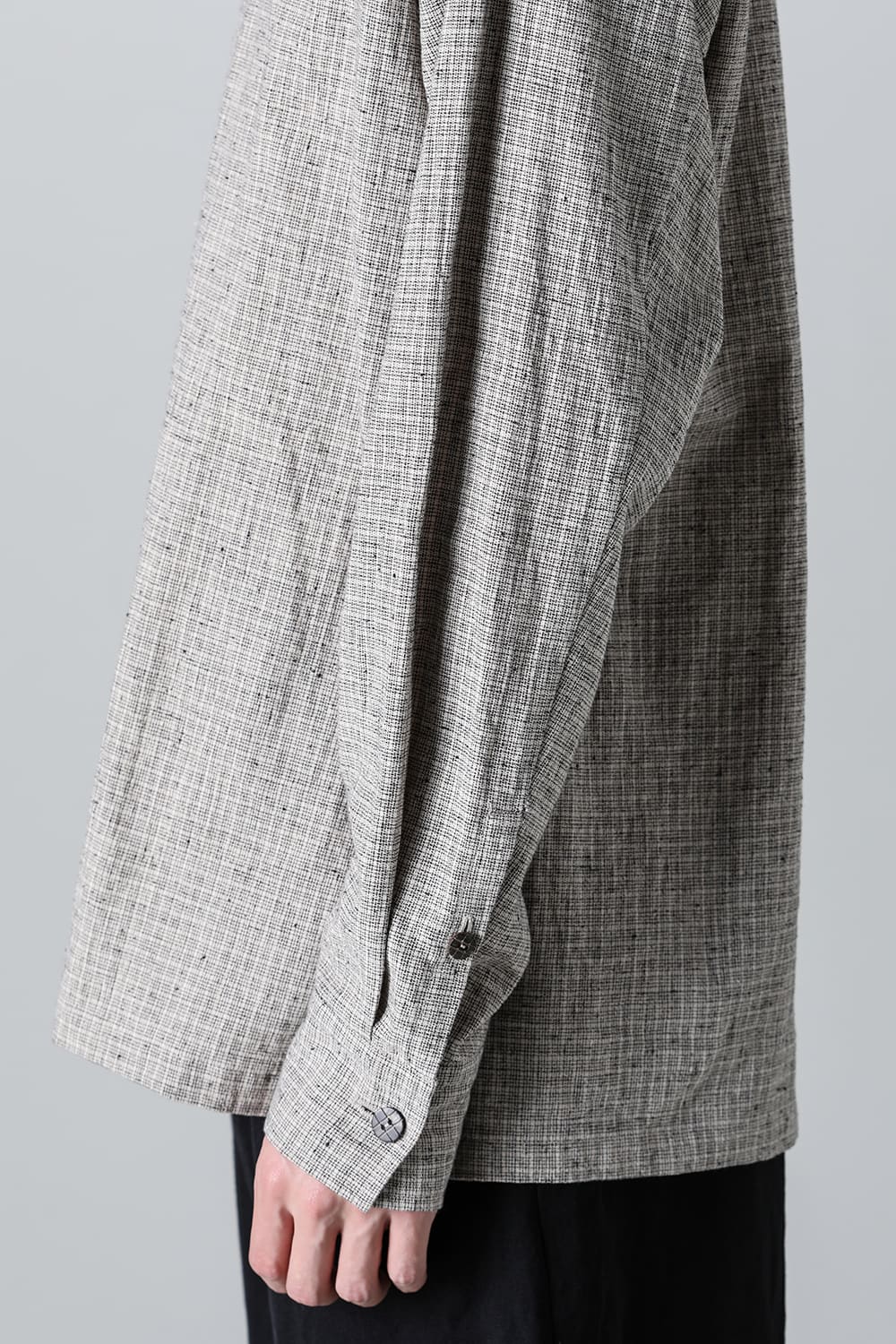 plain shirt light color check - A