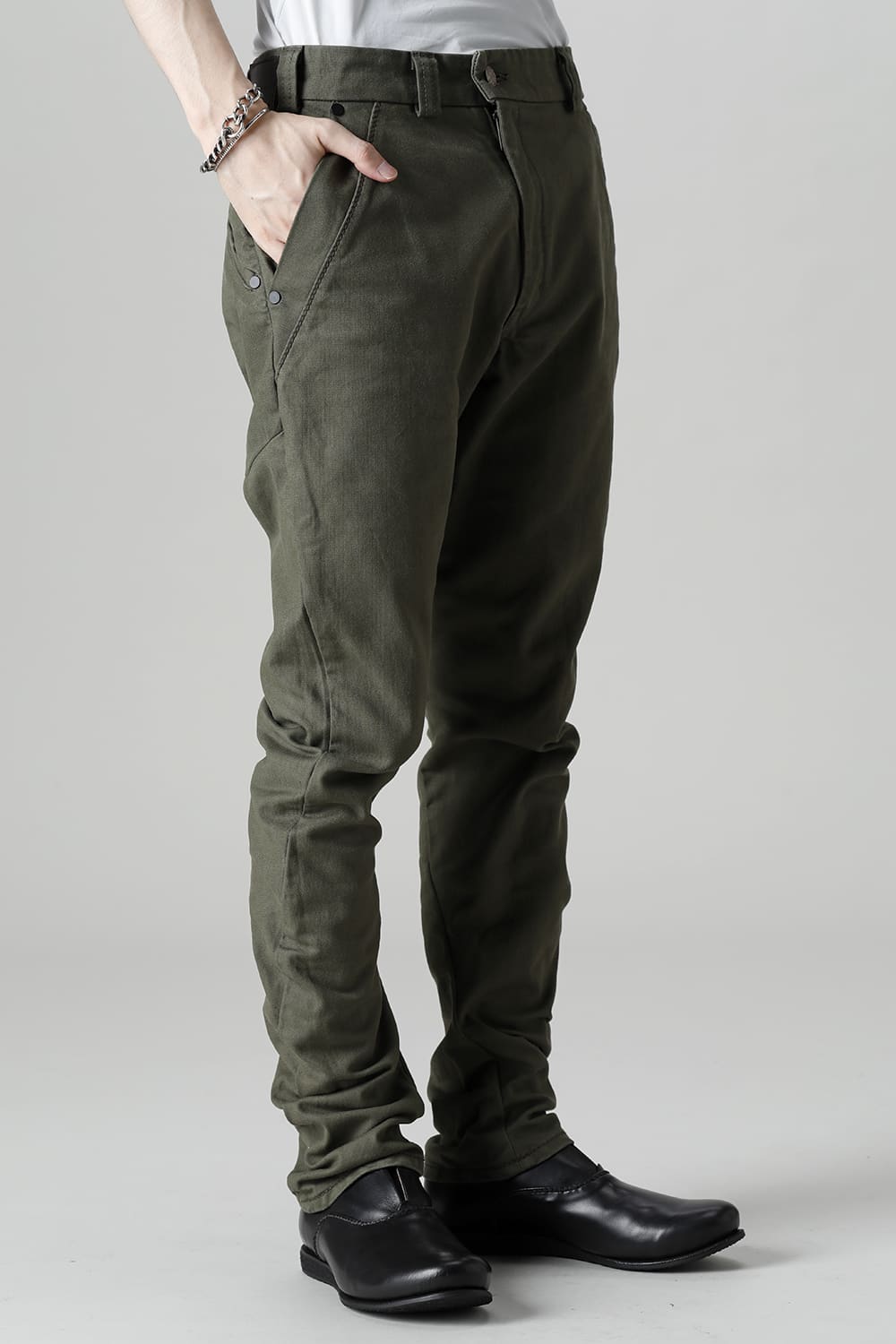 Slim pants Cavalry twill Garment wash Olive