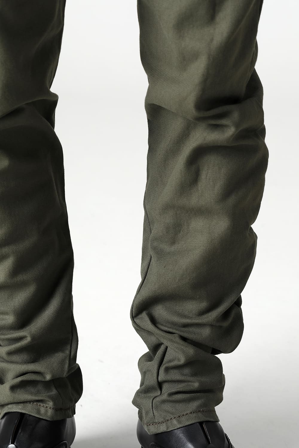 Slim pants Cavalry twill Garment wash Olive