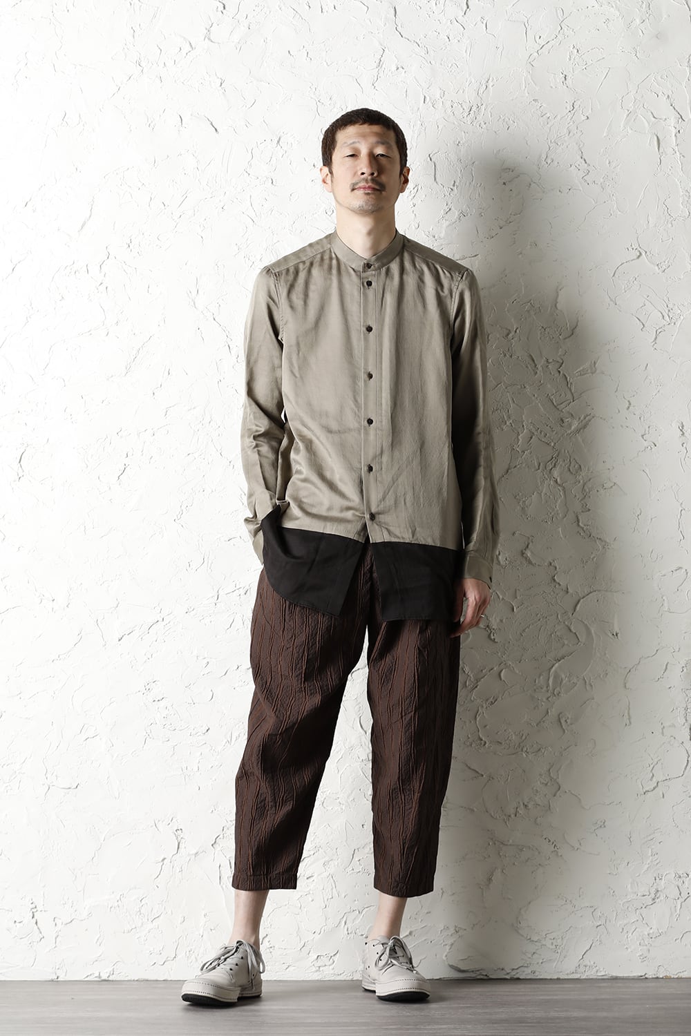 Cropped pants light weight stretch seersucker