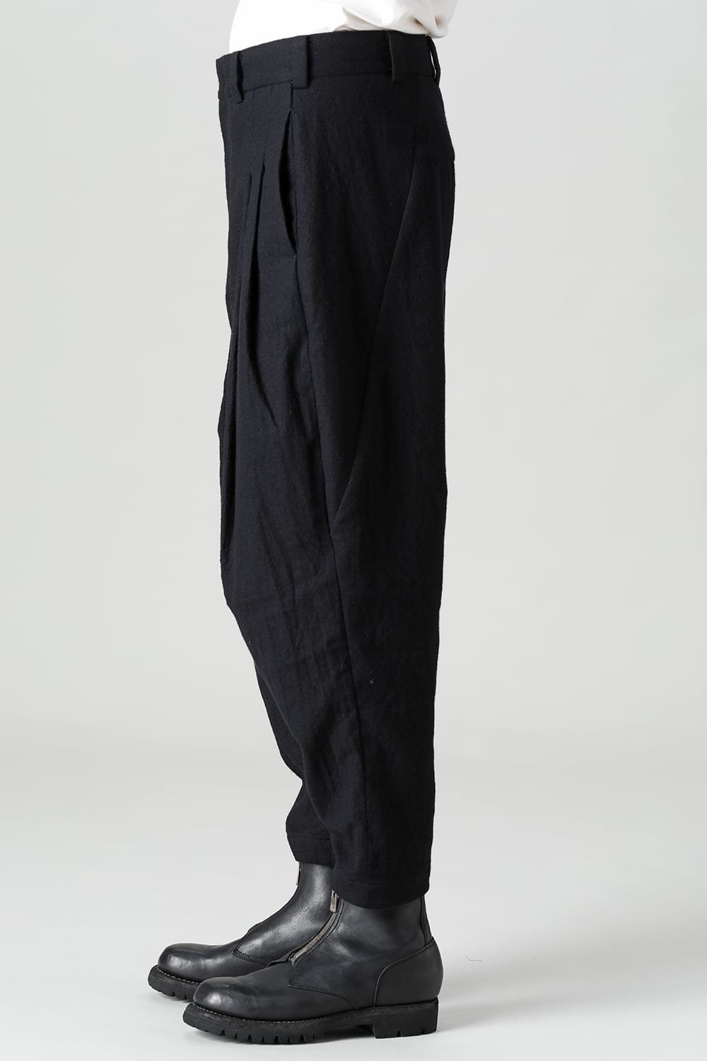 Cropped pants Virgin wool