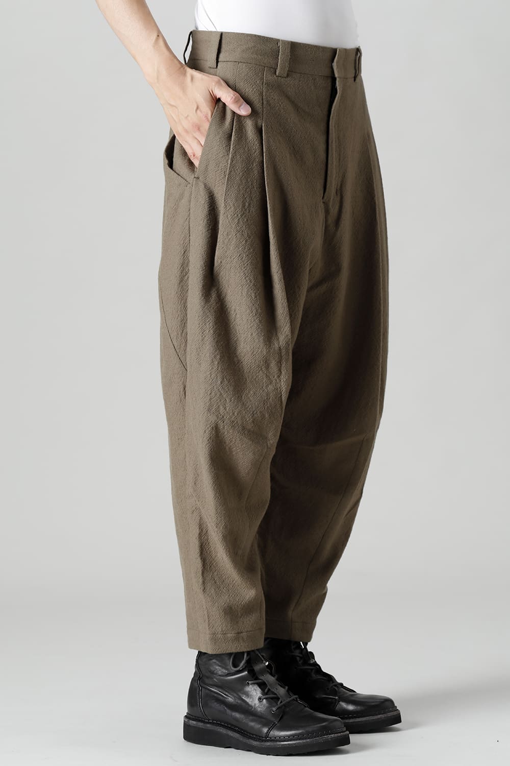 Cropped pants Virgin wool
