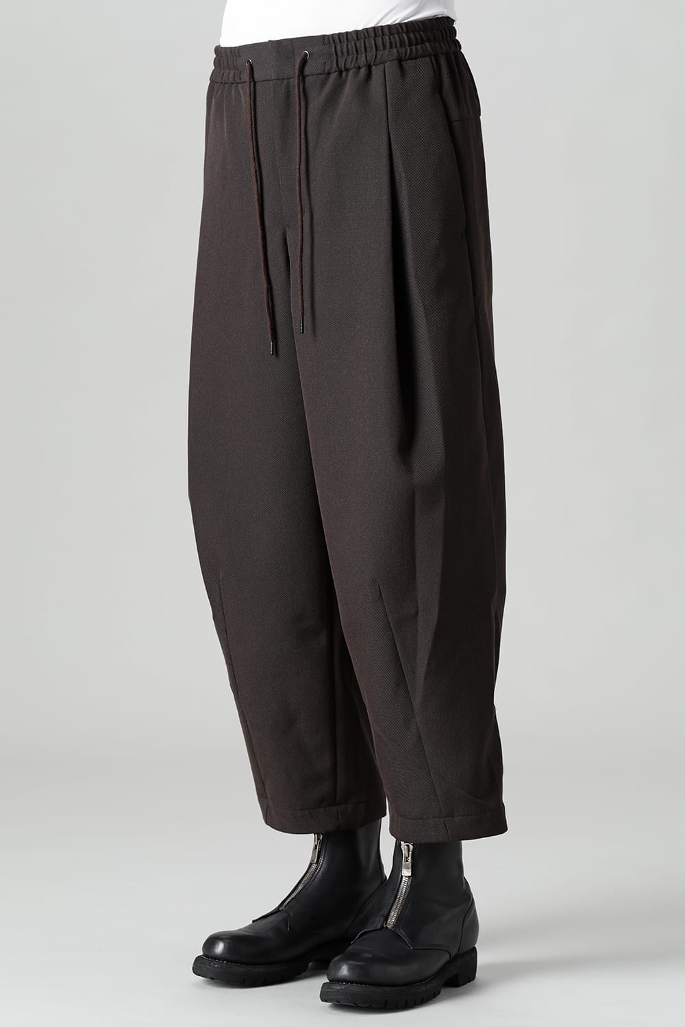 Baggy cropped pants Sculptured Wool gabardine