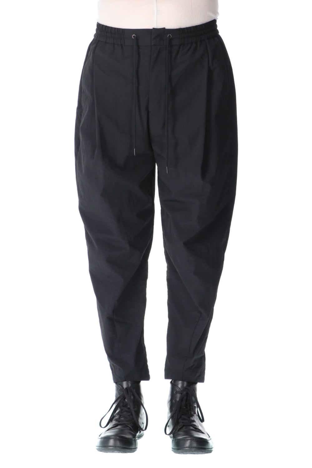 Baggy pants shrink nylon