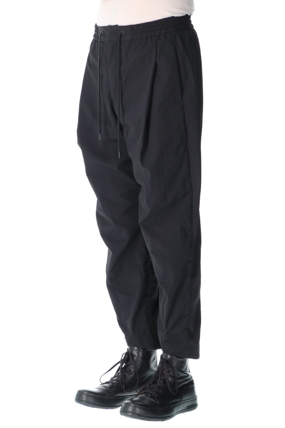 Baggy pants shrink nylon