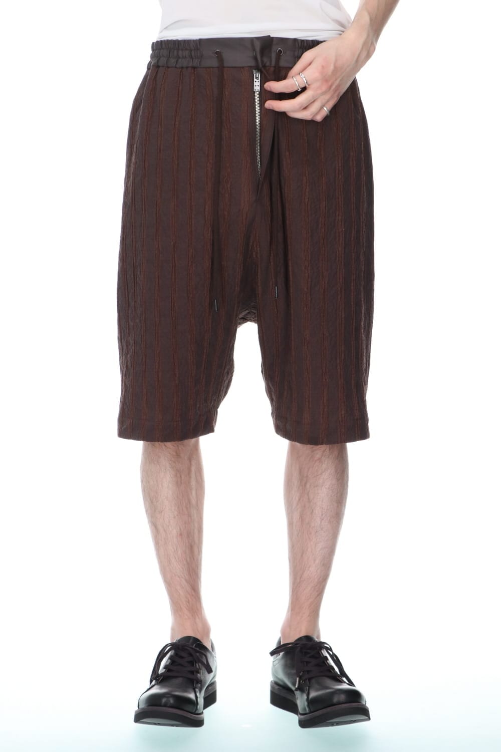 Short pants light weight stretch seersucker