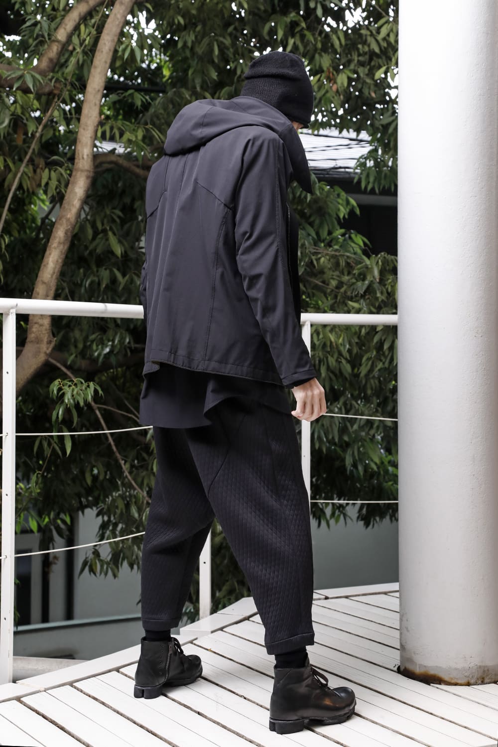 Dropcrotch cropped pants  quilted cotton / polyester