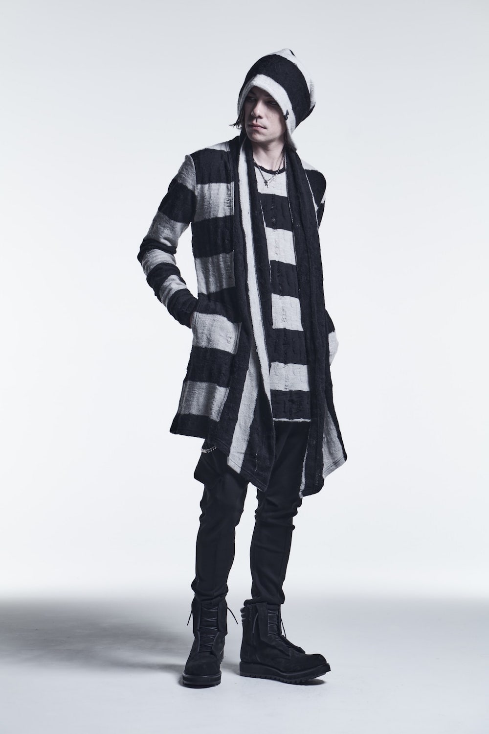 Shawl Cardigan Black/White