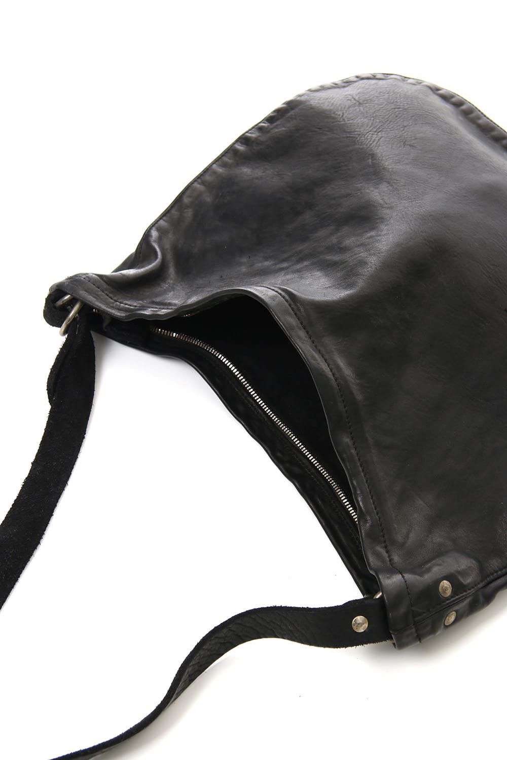 Q20 - Leather Crossbody Bag