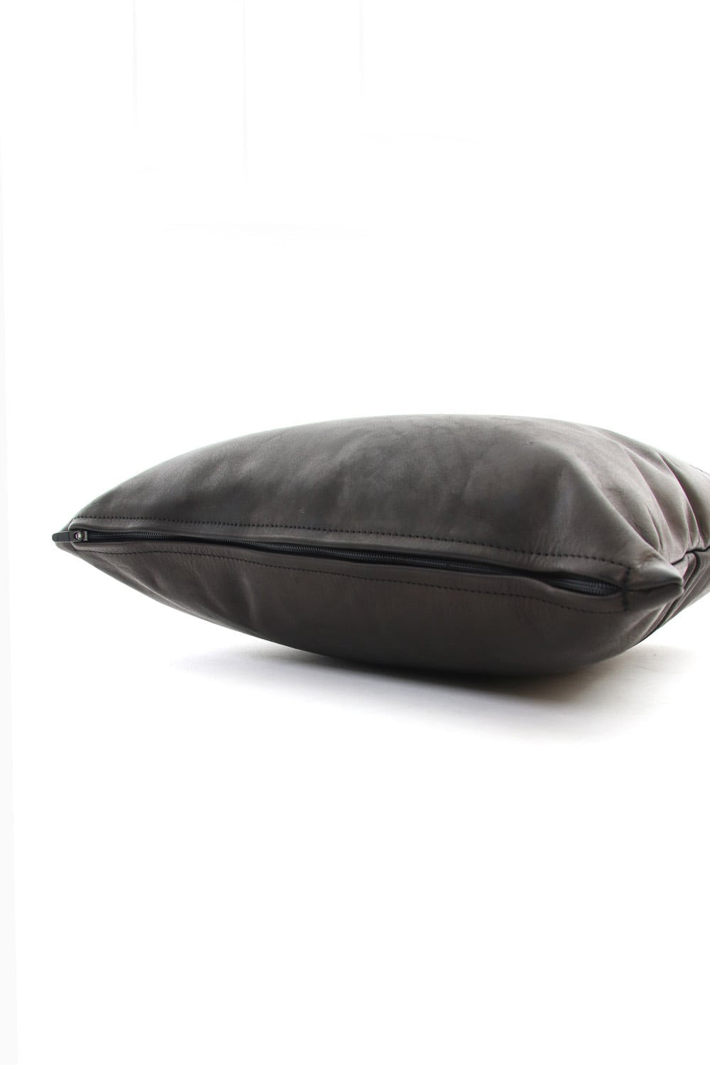 Cusion M R+057 - black