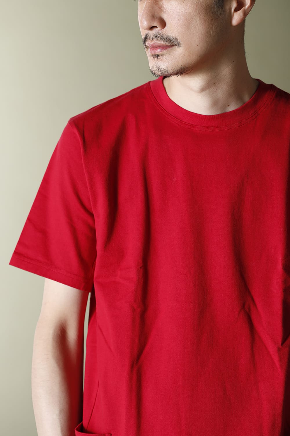 Side Pocket-T Red