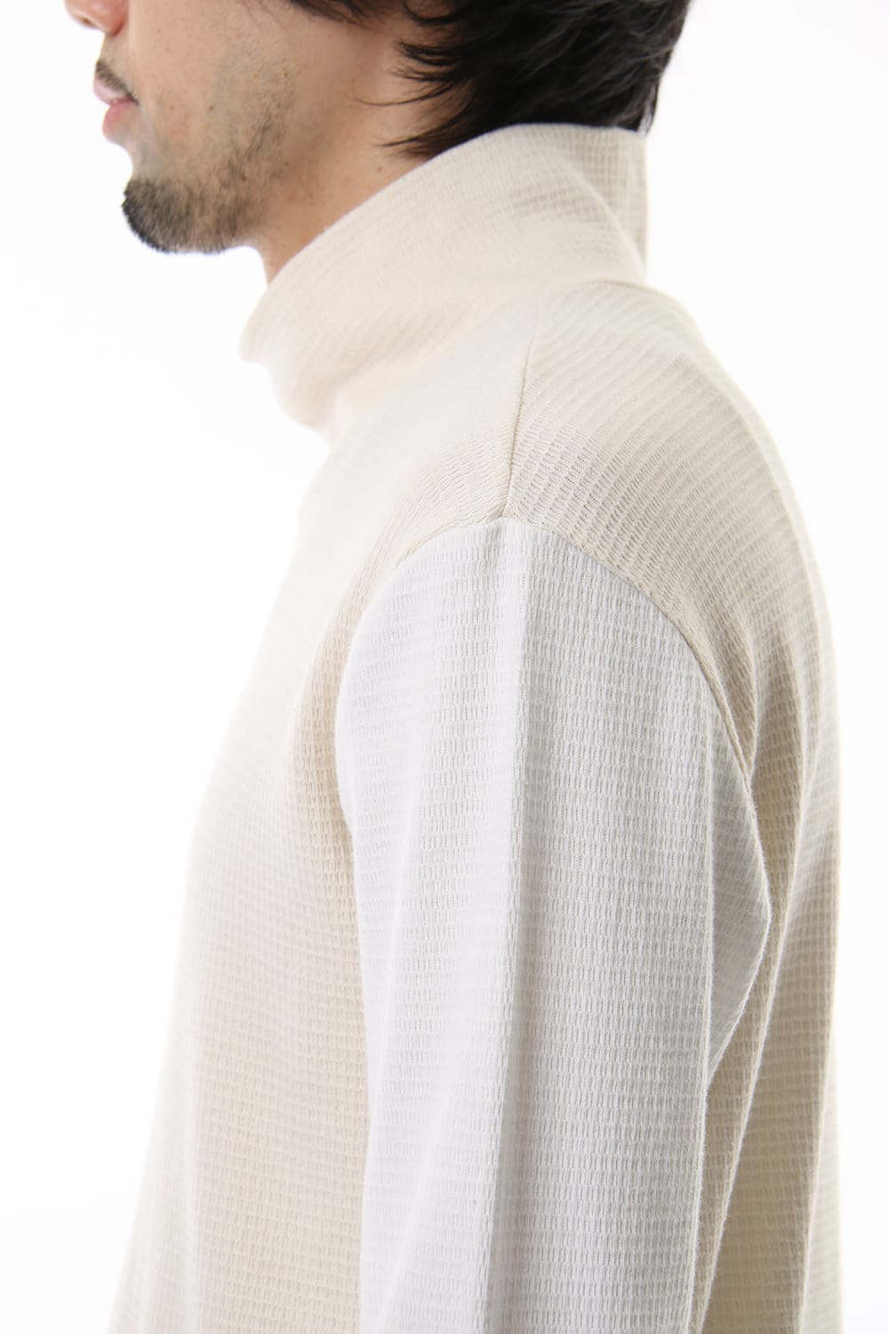 SHIFT TURTLE Off White