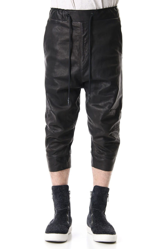 CROPPED LEATHER PANTS