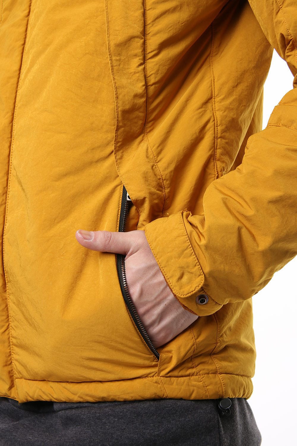 NEW MOUNTAIN PARKA Mustard