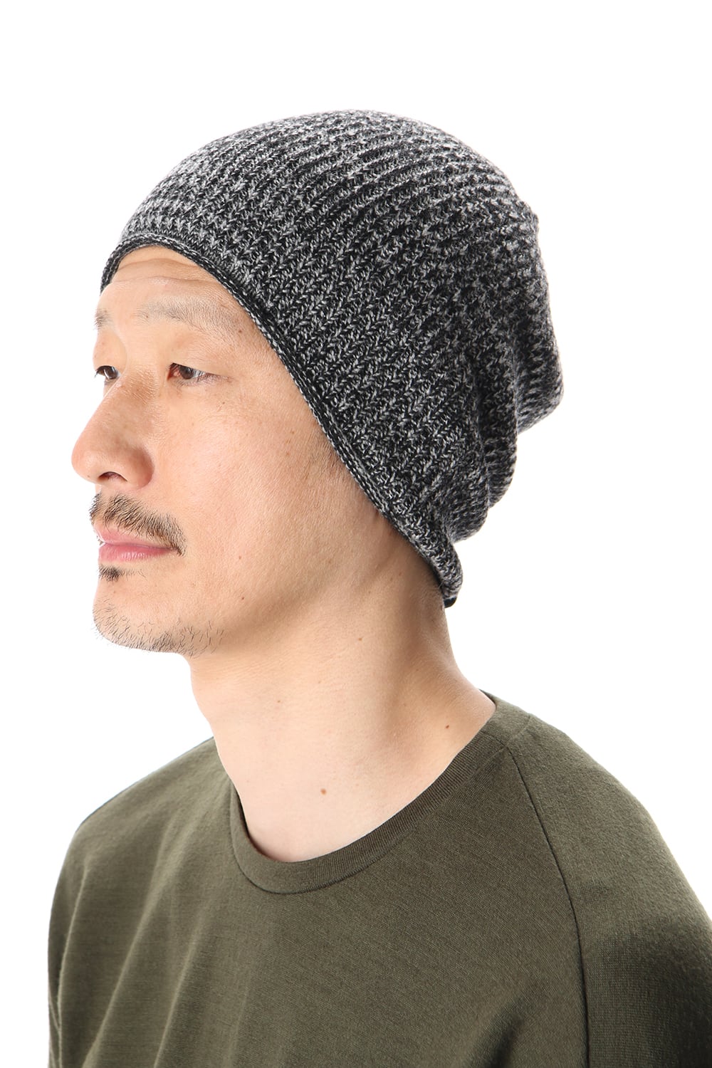 BEANIE T.Black