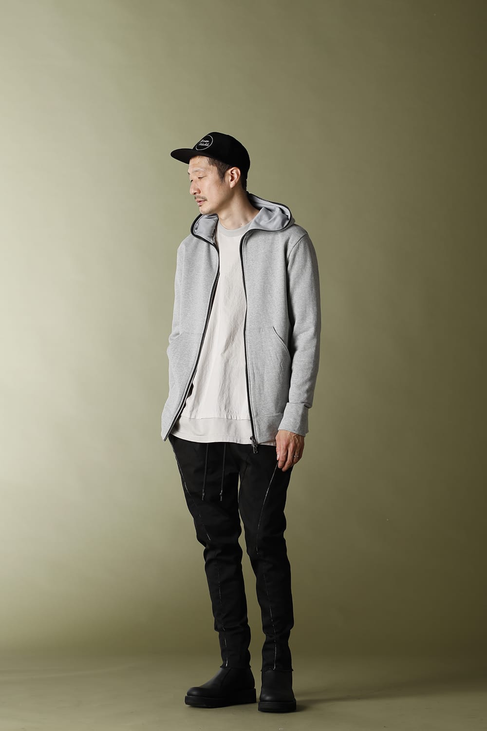 Zip up Hoodie T.Gray