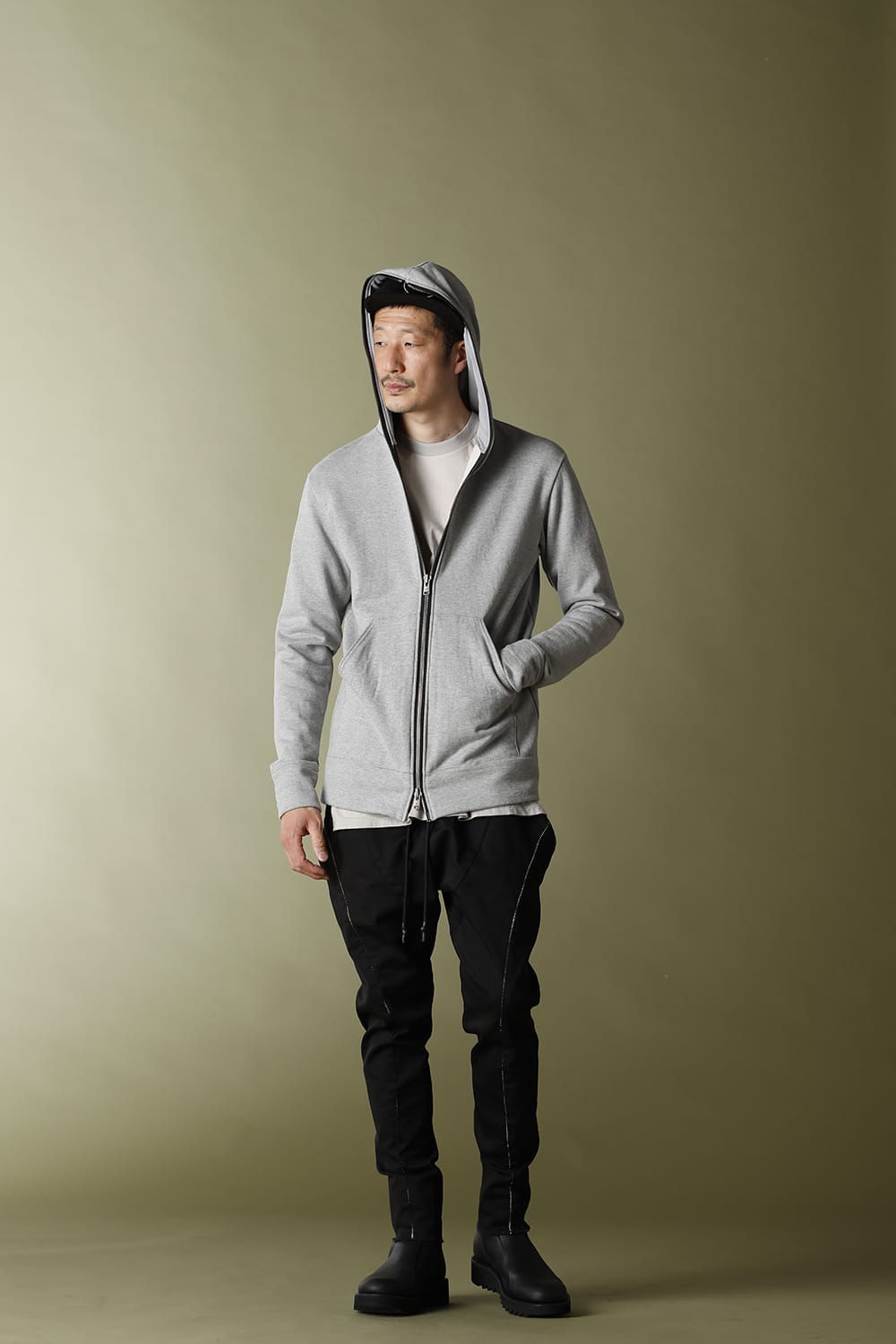 Zip up Hoodie T.Gray