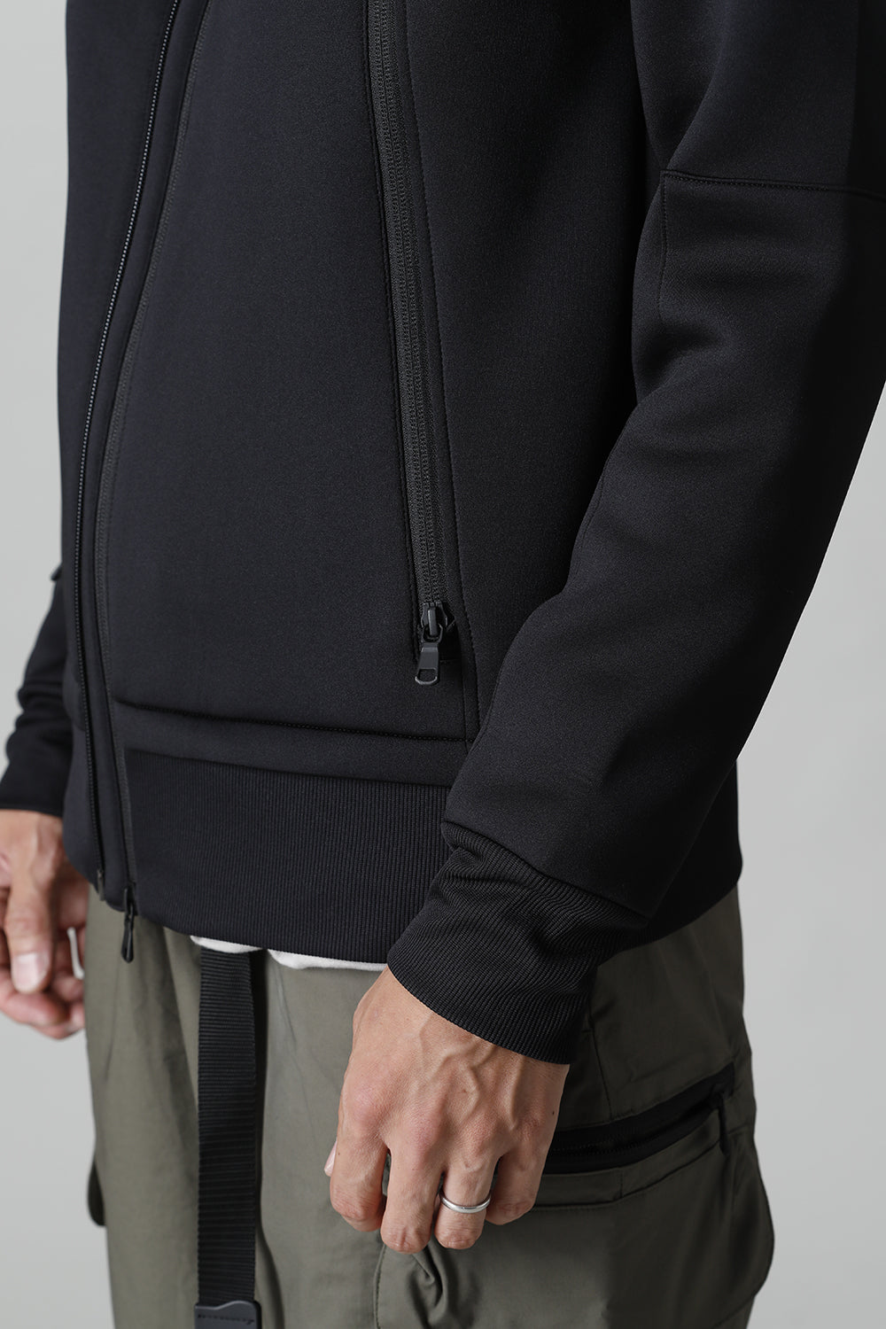 ライダース フーディー