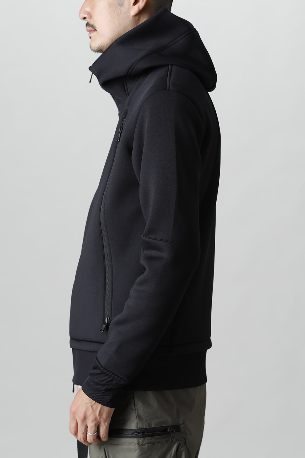 ライダース フーディー