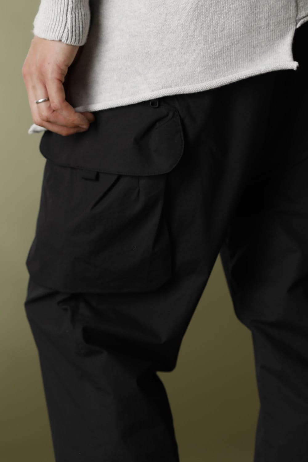 Cropped Bush Pants Matt Black