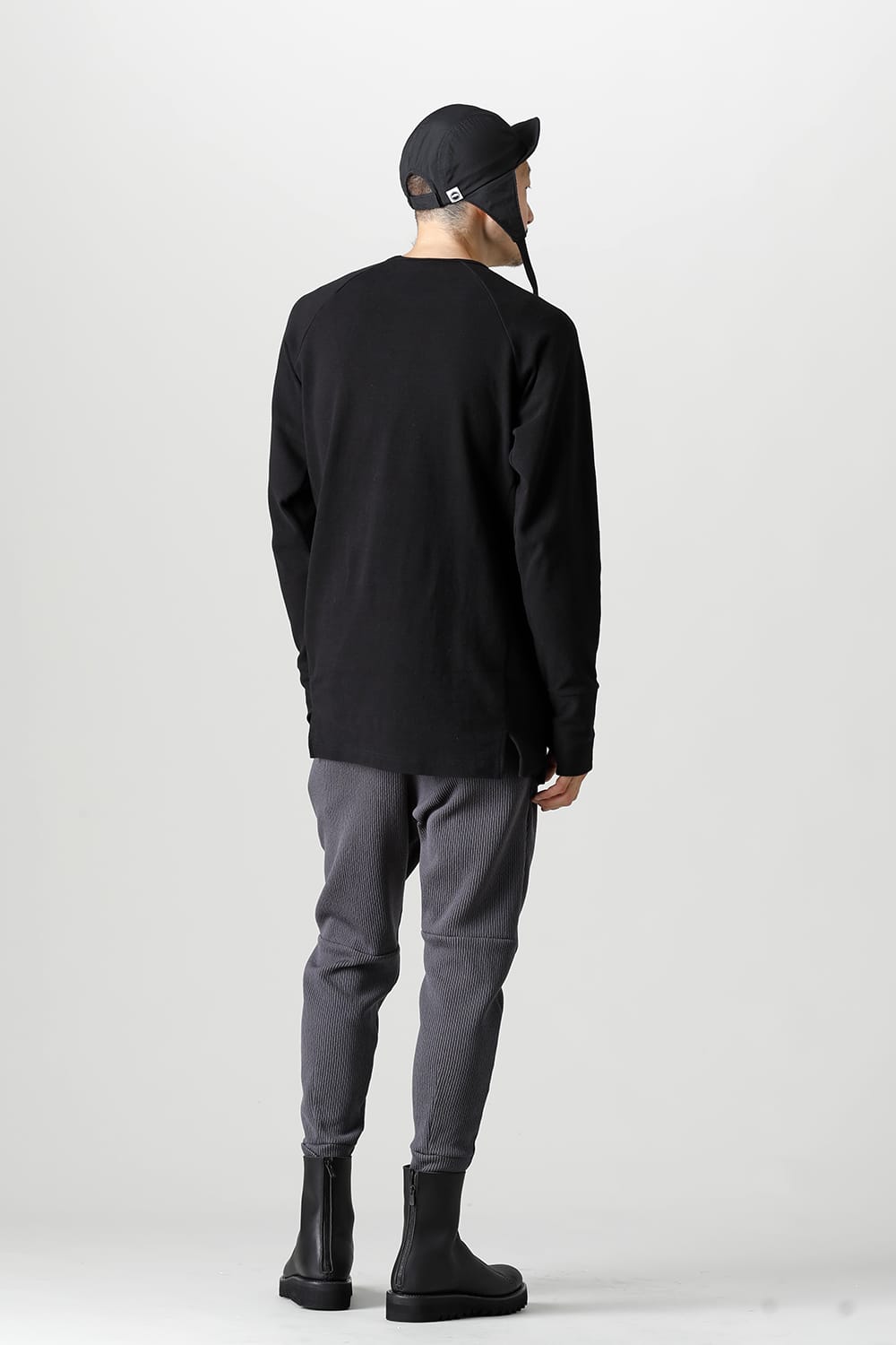 Raglan L/S Deep Black