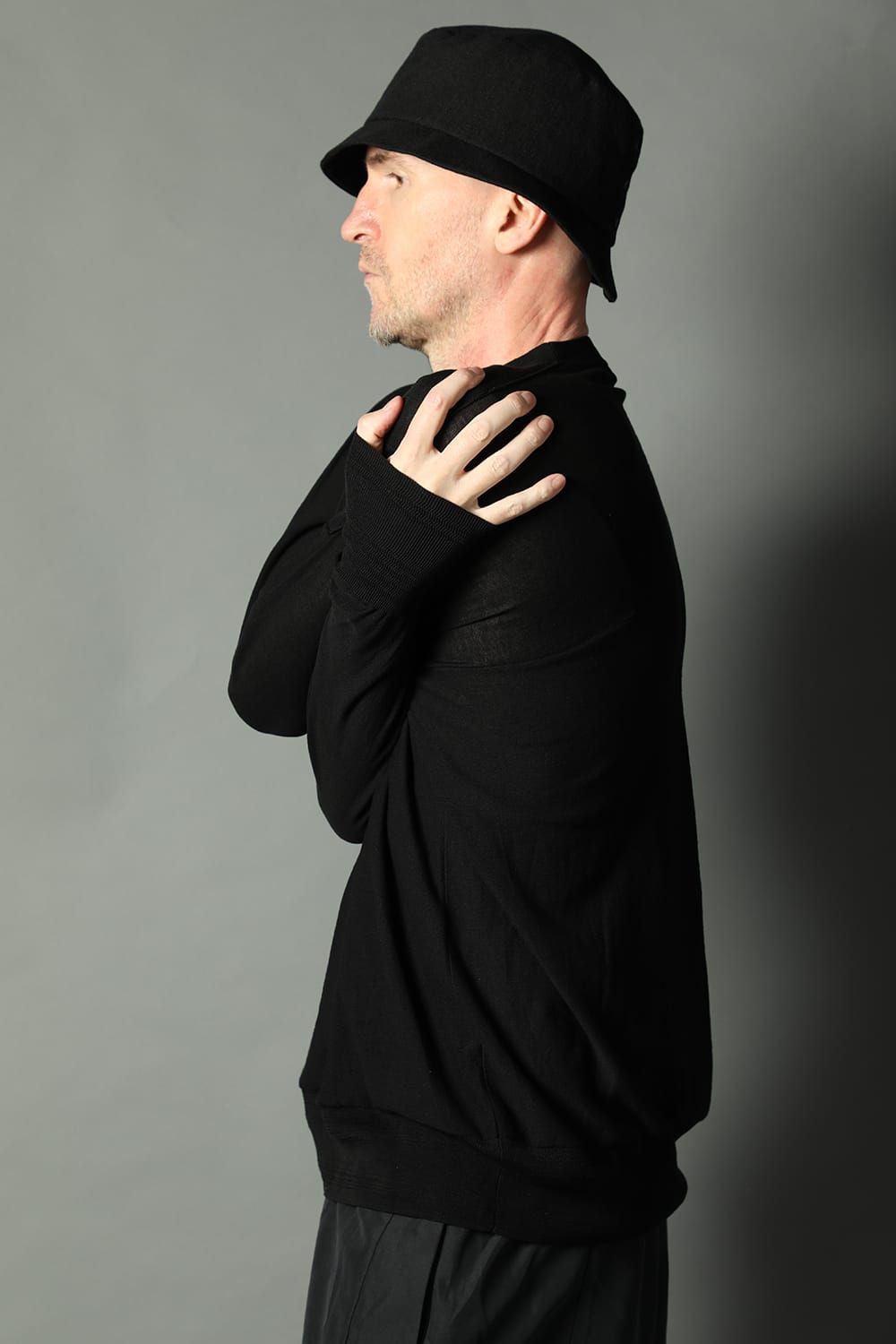 ルーズフィット ニットロングスリーブ シルク/コットン  ブラック