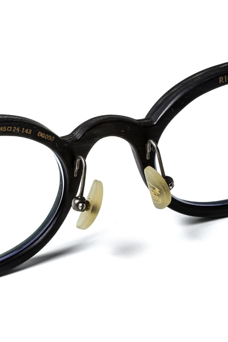 RG0090 / ブラック & ホワイト