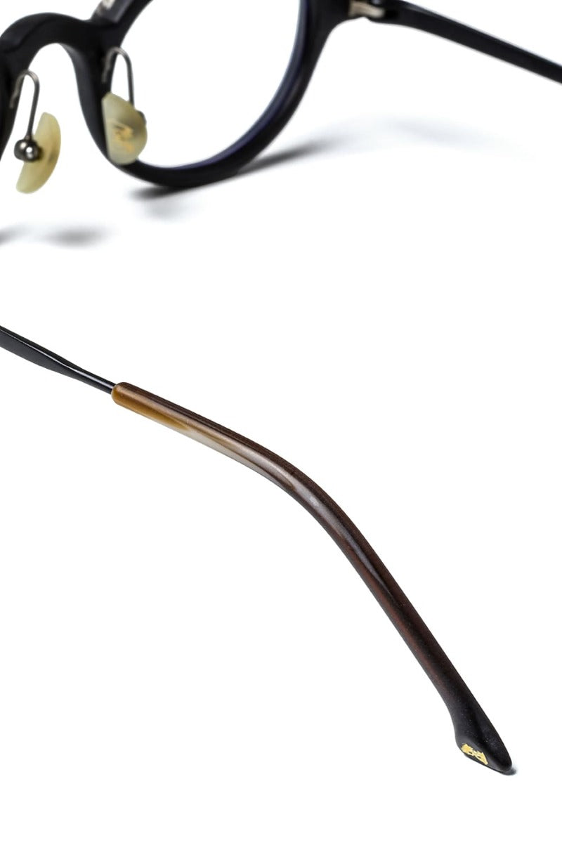 RG0090 / ユニーク ブラック & ホワイト