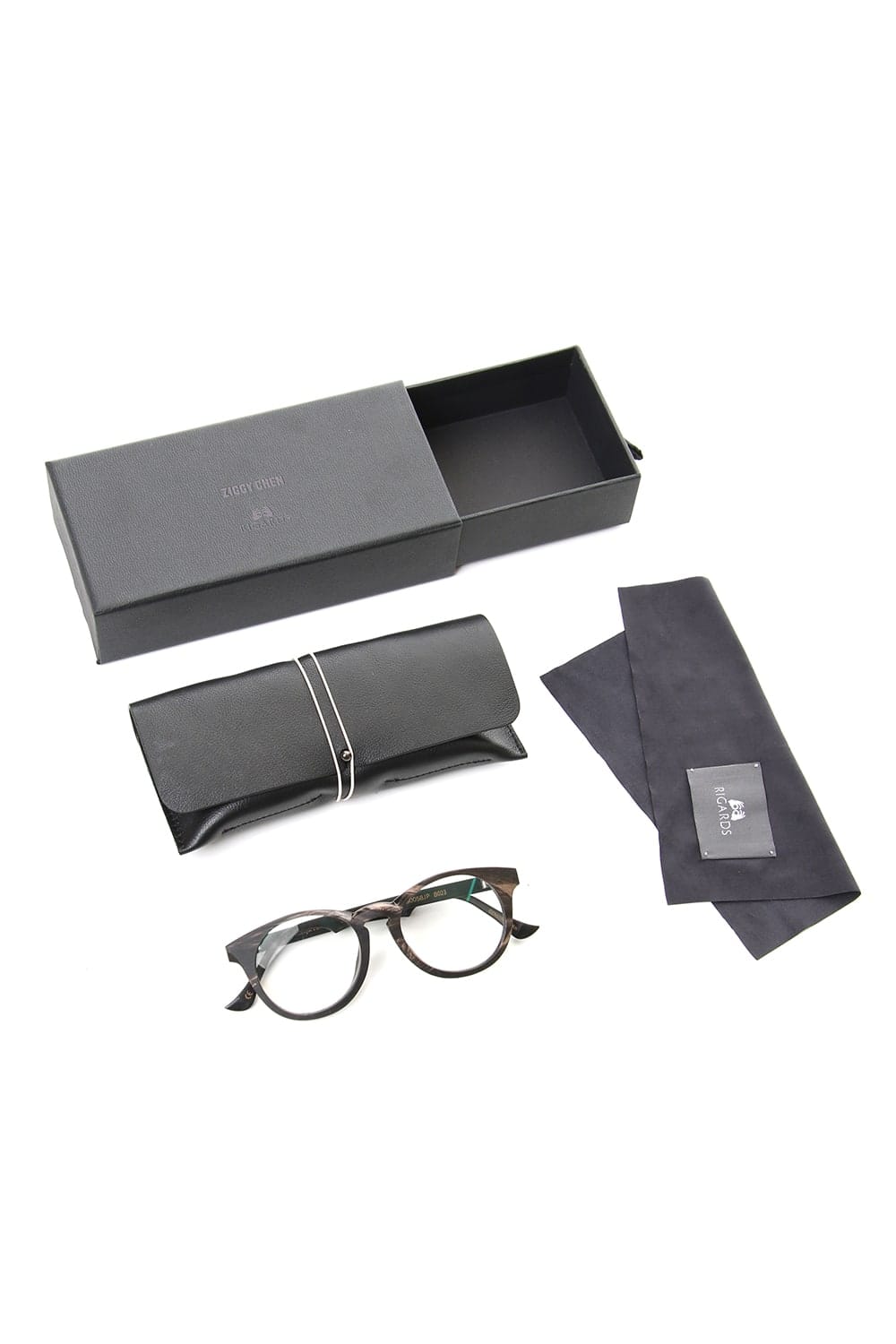 RG0058JP - IN.BLACK&WHITE