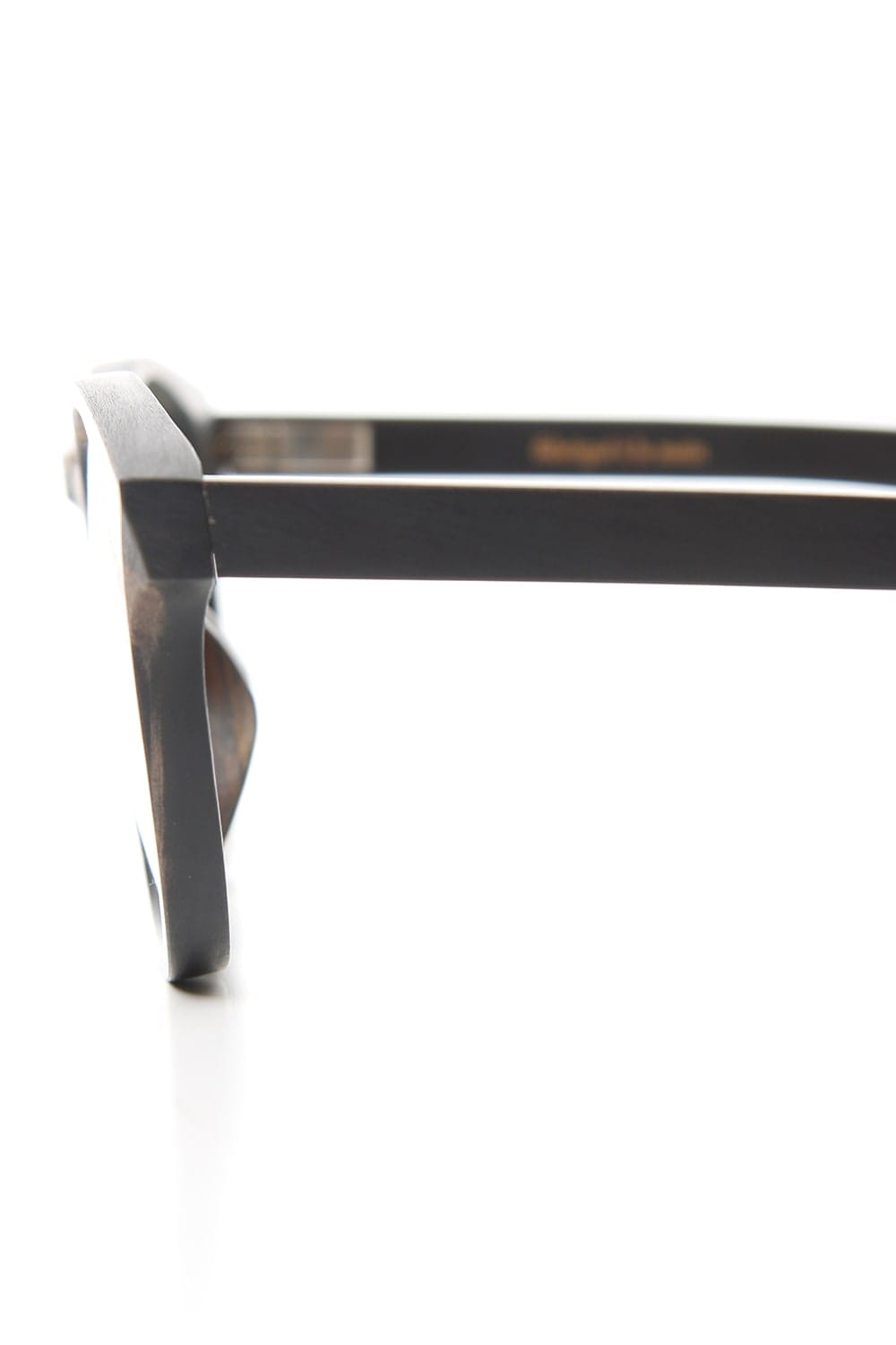 RG0058JP - IN.BLACK&WHITE