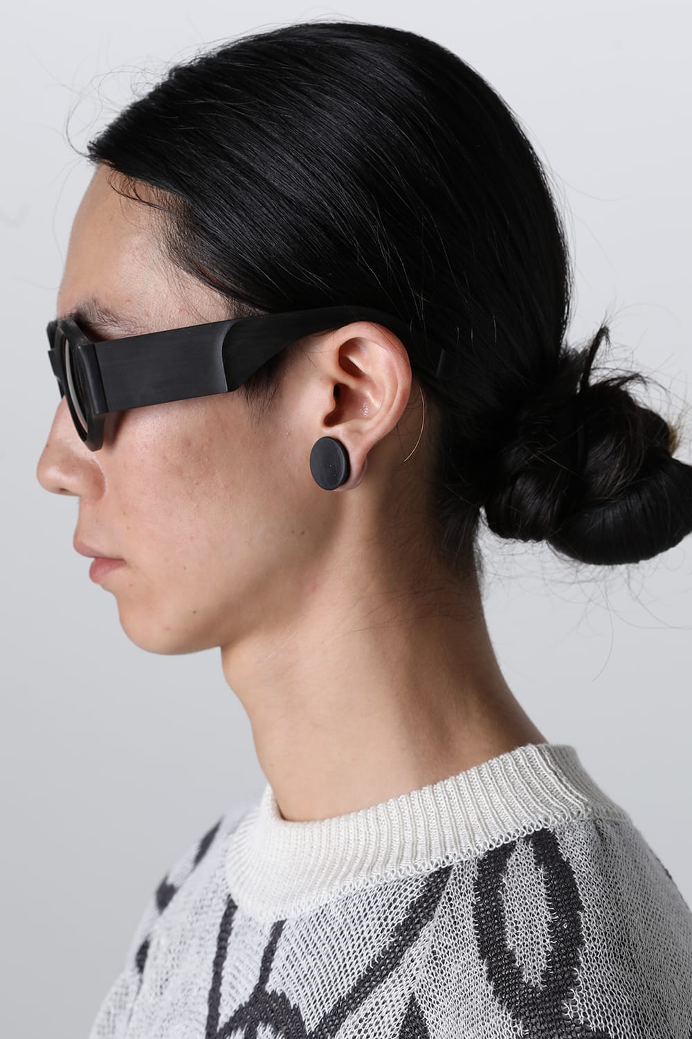 RG00UW16 / Black × Dark Grey