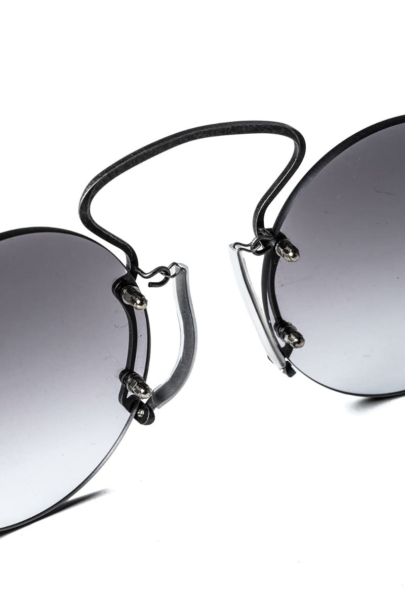 RG00UW9 ユマ・ワン x リガーズ ヴィンテージブラック / ライトグレー