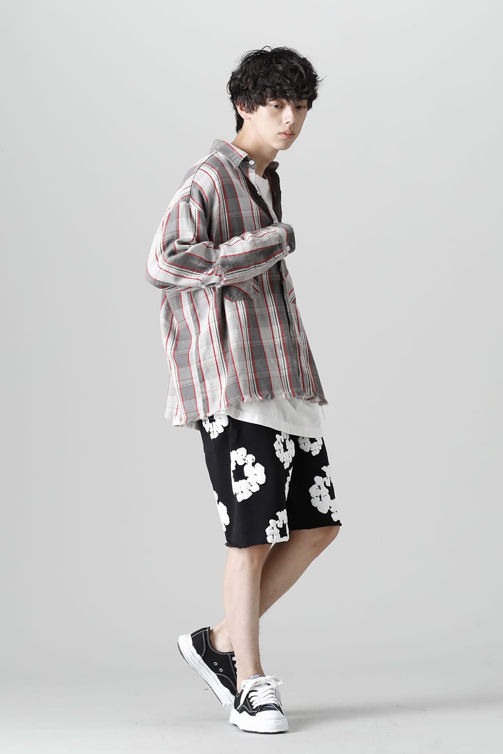 READYMADE × DENIM TEARS COTTON WREATH Sweat shorts Black - RE-DT-BK-00-00-17