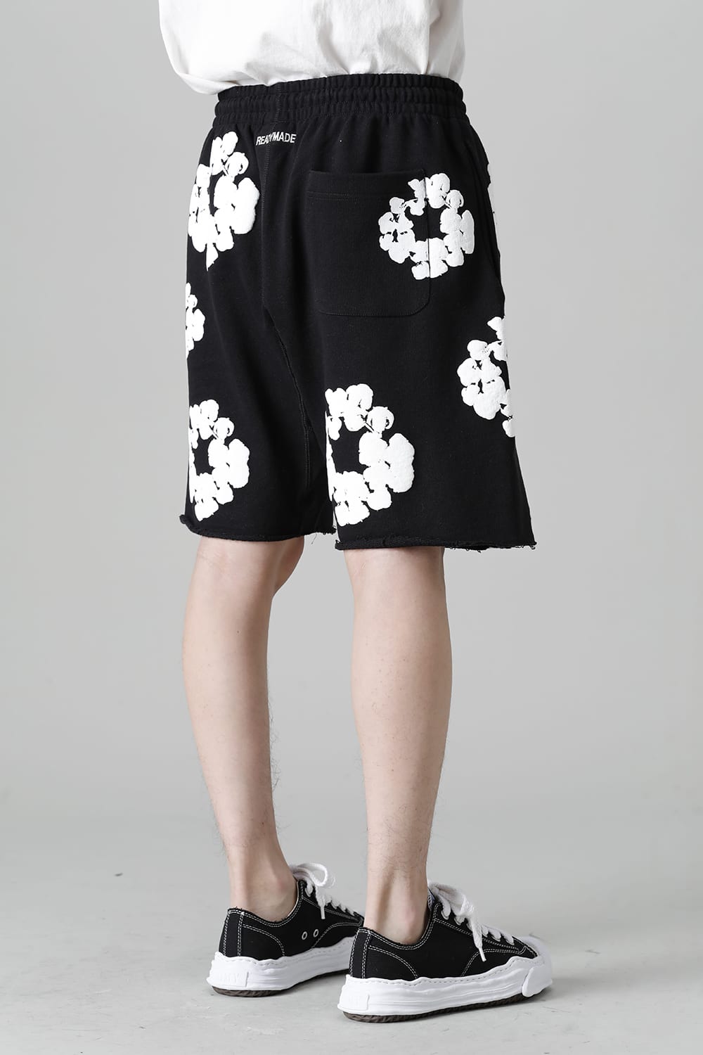 READYMADE × DENIM TEARS COTTON WREATH Sweat shorts Black - RE-DT-BK-00-00-17