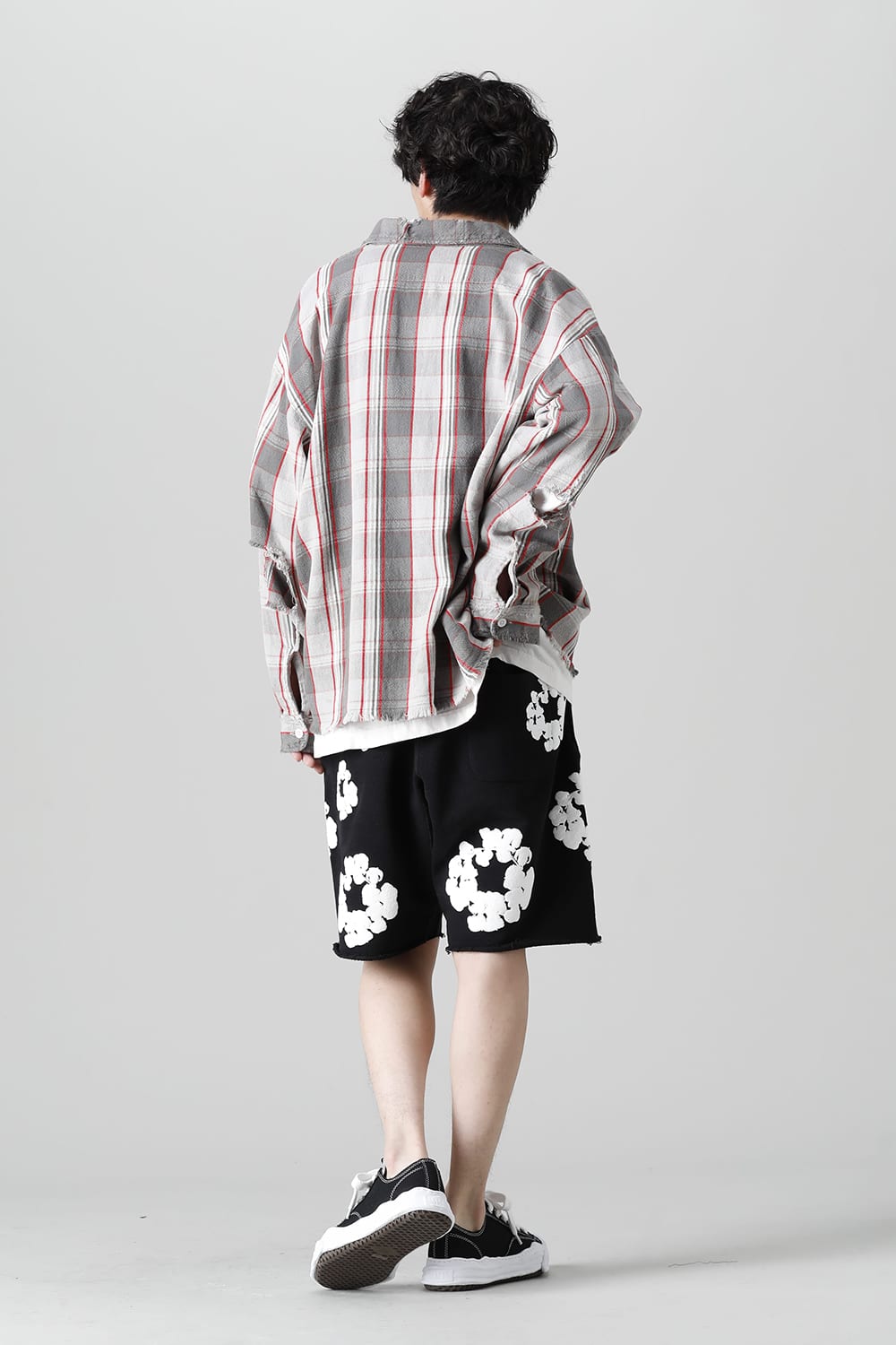 READYMADE × DENIM TEARS COTTON WREATH Sweat shorts Black - RE-DT-BK-00-00-17