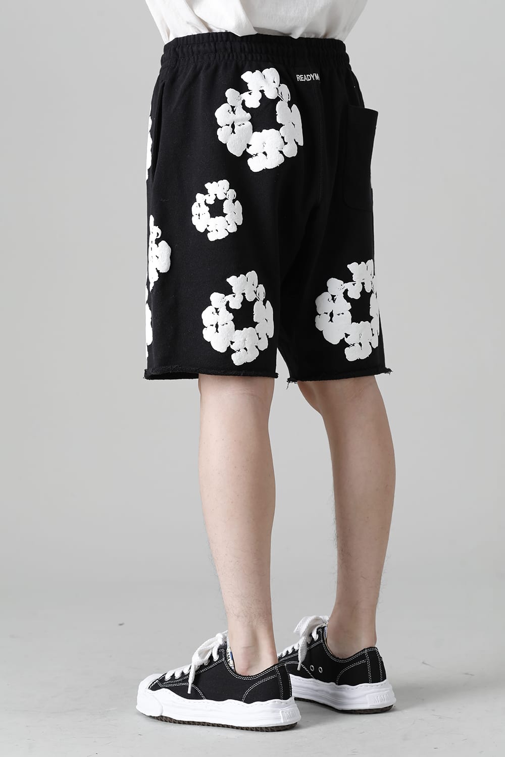 READYMADE × DENIM TEARS COTTON WREATH Sweat shorts Black - RE-DT-BK-00-00-17