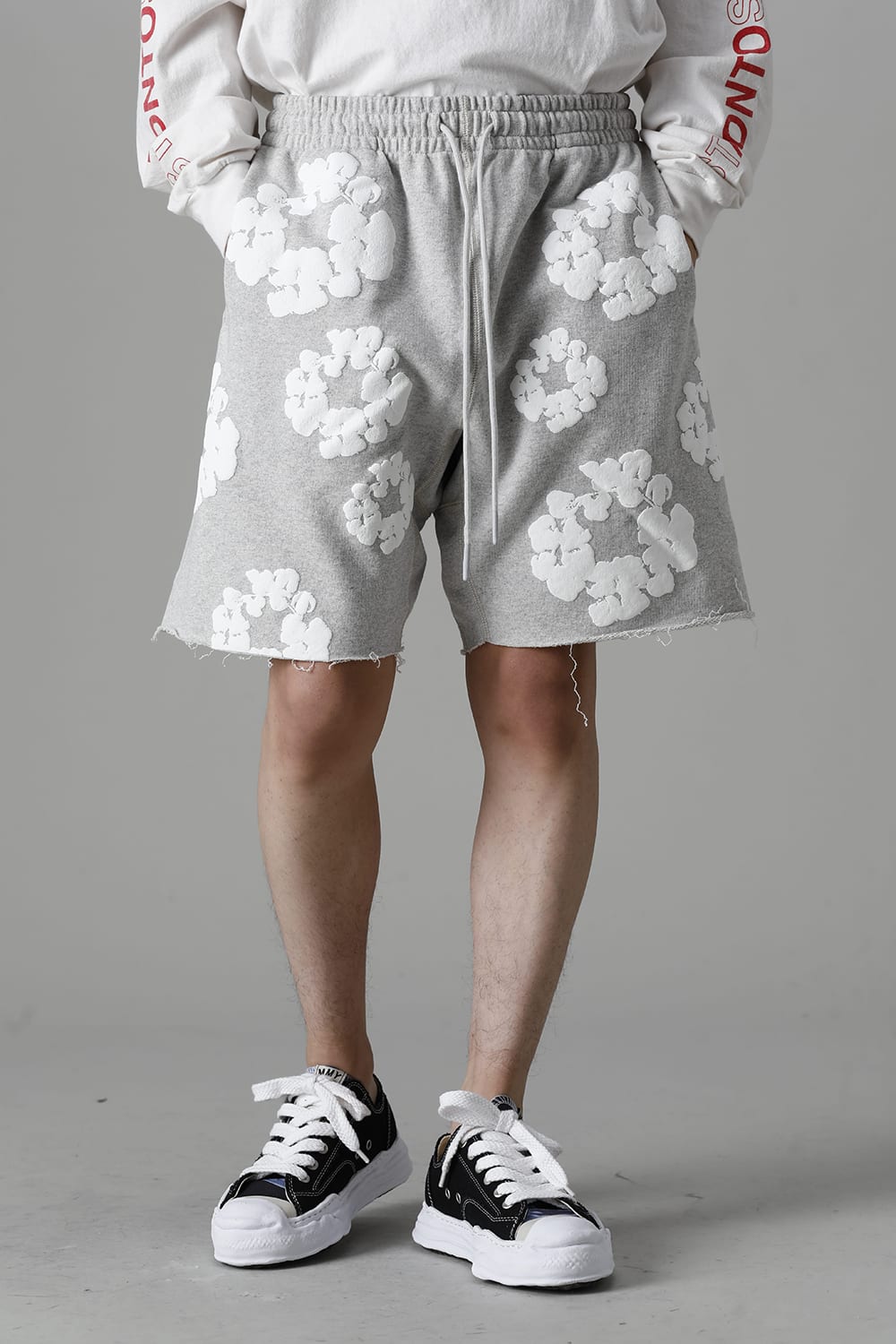 READYMADE × DENIM TEARS COTTON WREATH Sweat shorts Gray - RE-DT-GY-00-00-17