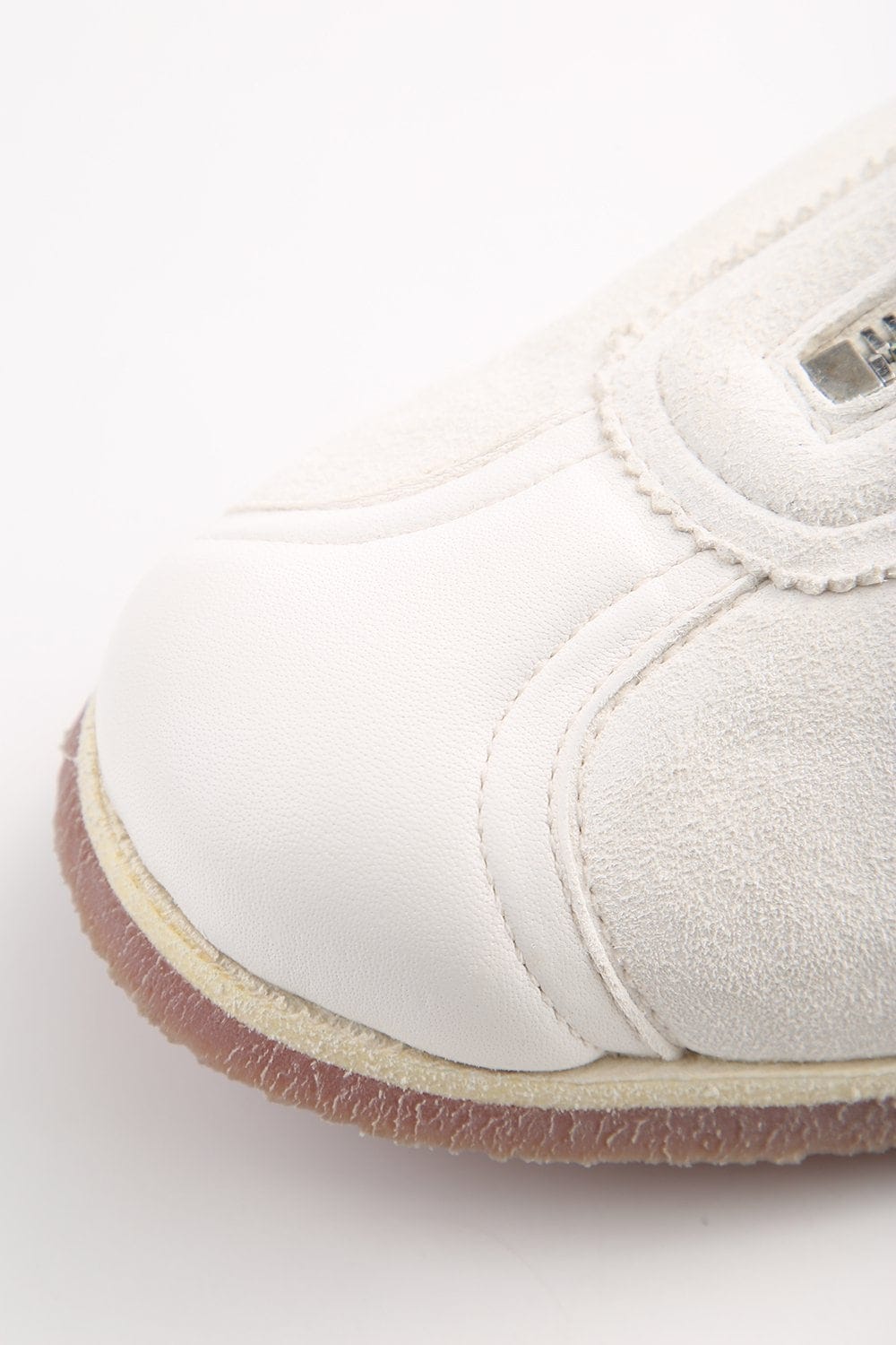 RN01 - front Zip Sneaker