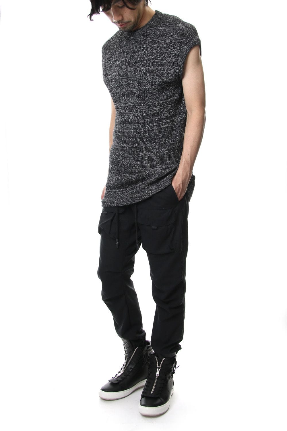 DROP VEST T.Black