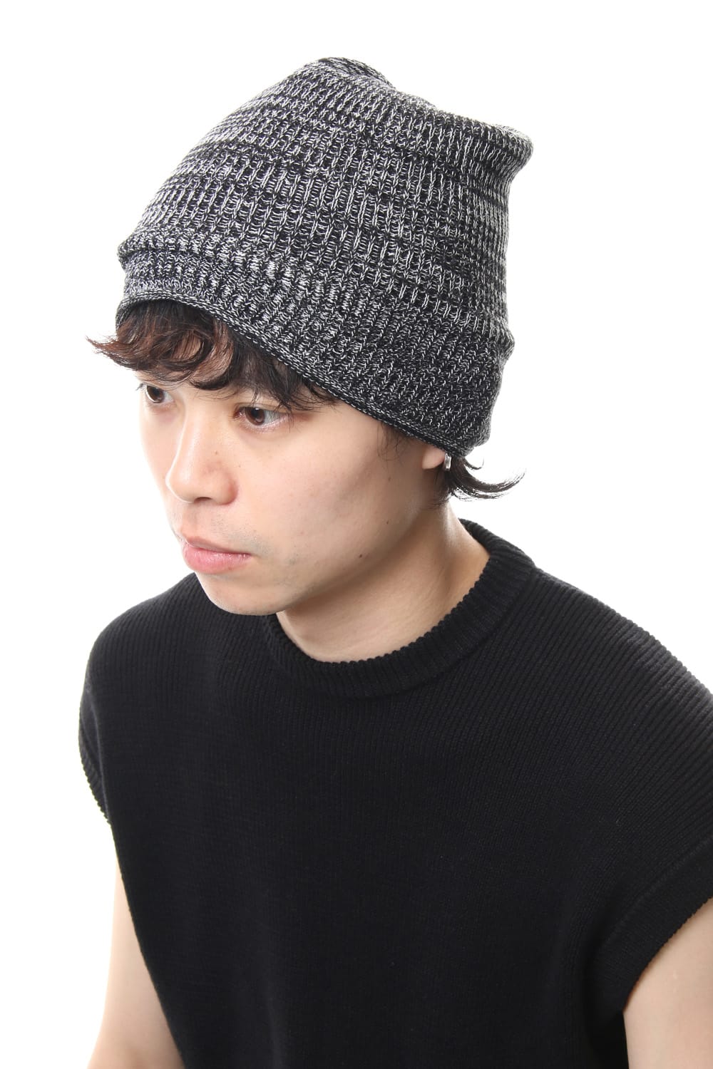 BEANIE T.Black