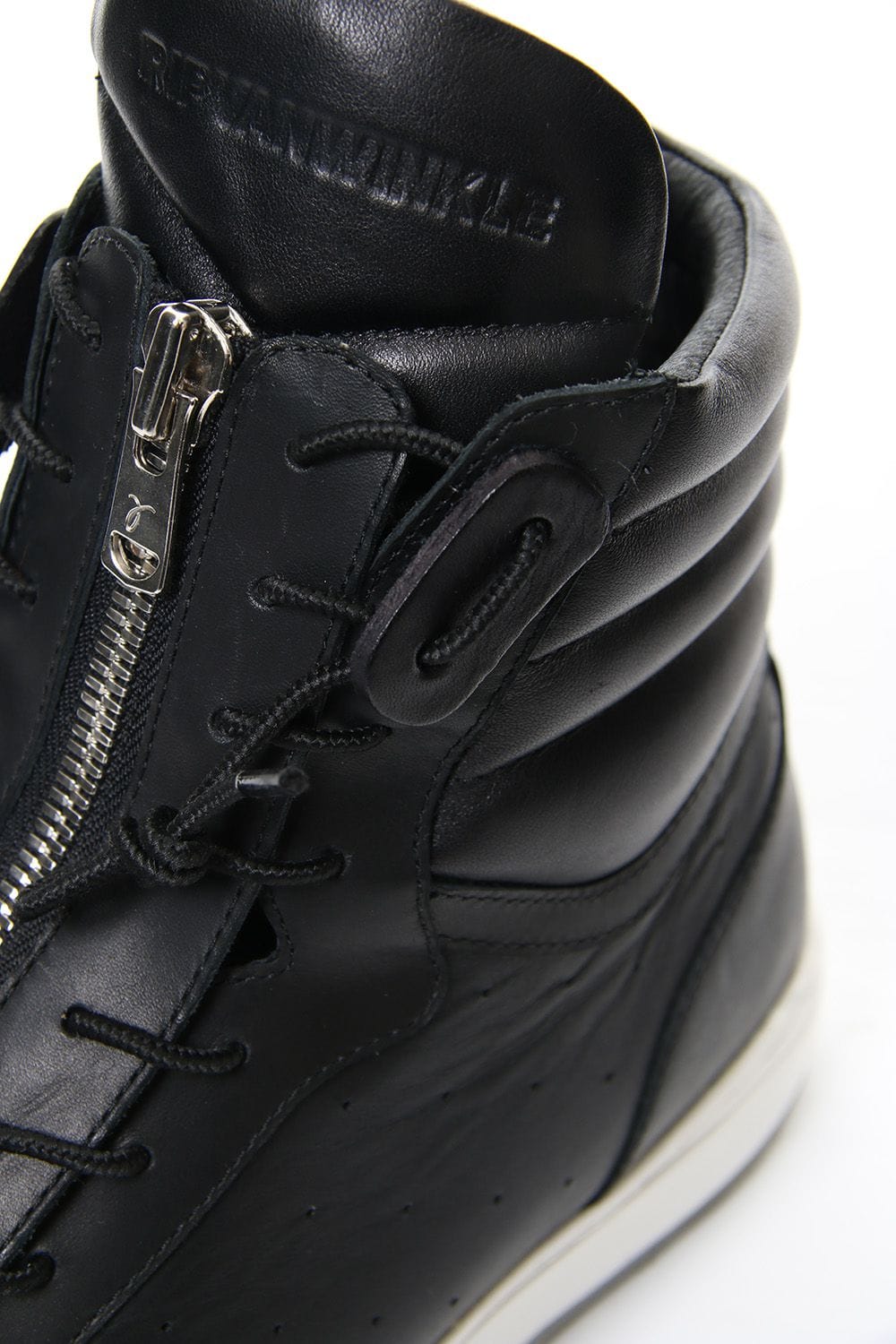 FRONT ZIP HIGH  SNEAKER Black