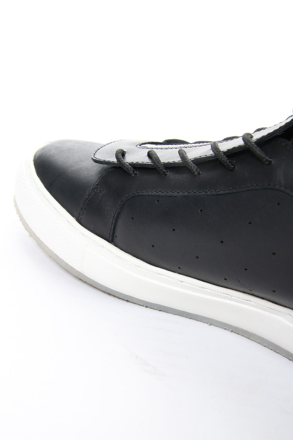 FRONT ZIP HIGH  SNEAKER Black