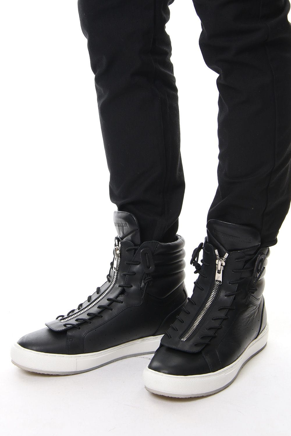 FRONT ZIP HIGH  SNEAKER Black
